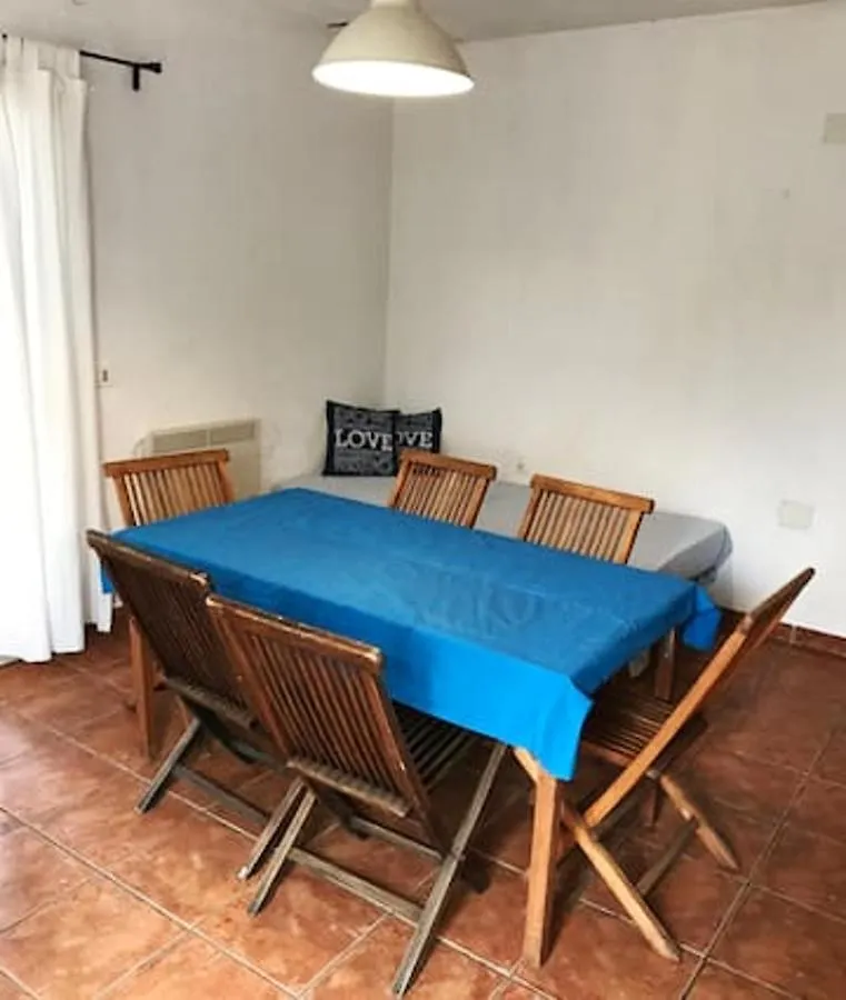 Modern Apartment In Zambratija 90 M²