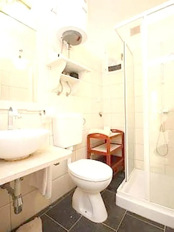 Modern Apartment In Zambratija 90 M²