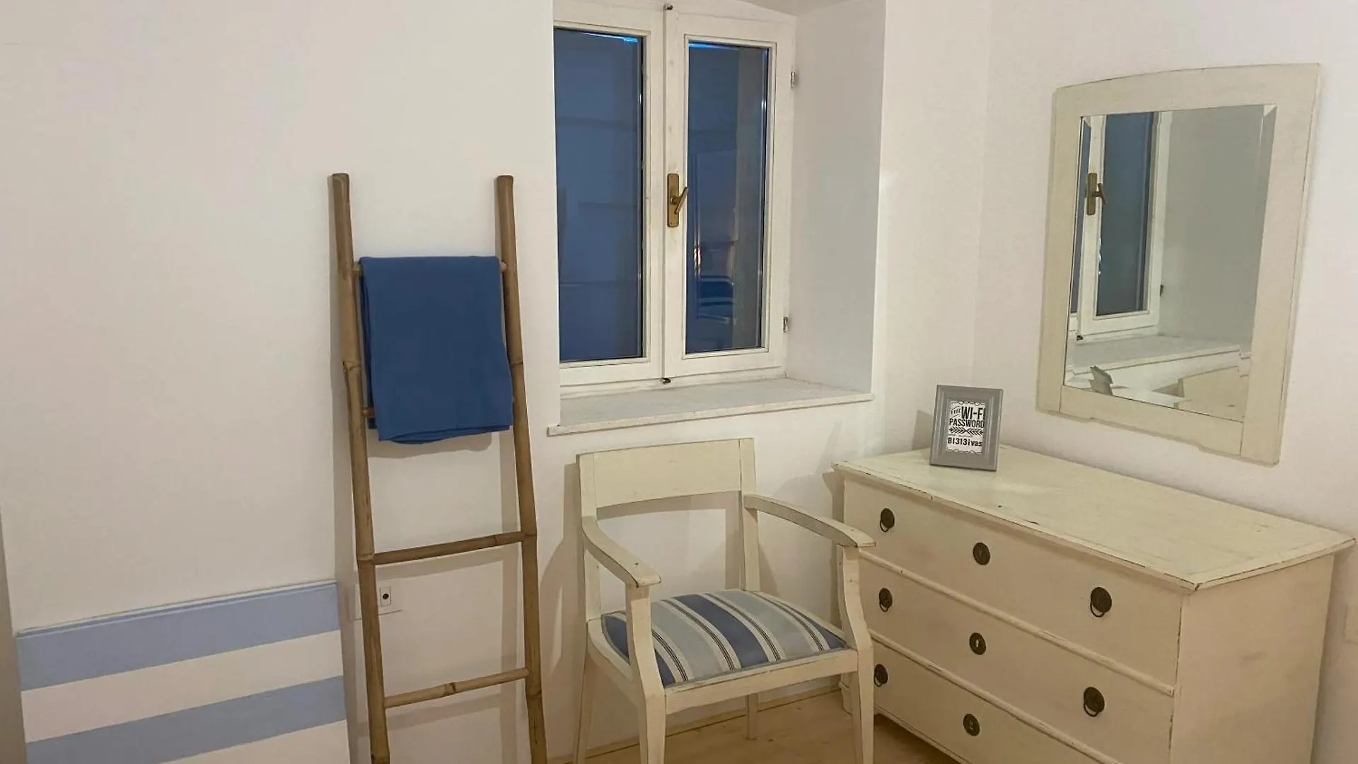 Modern Apartment In Zambratija 90 M²