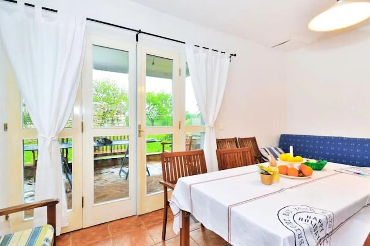 Modern Apartment In Zambratija 90 M² location